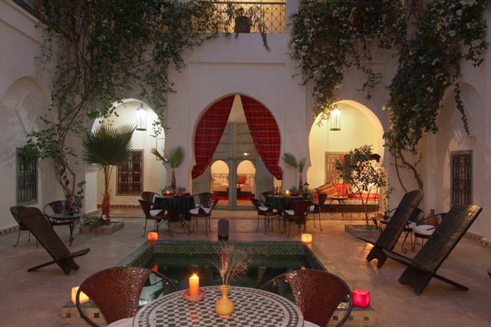 Zdjęcie patio Riad Dar Bounouar w Marrakeszu